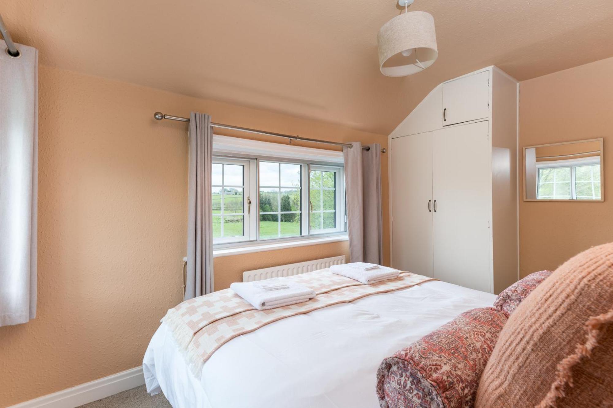 Central Malham Wellbeing Escape With Hot Tub Sleeps 8 エクステリア 写真