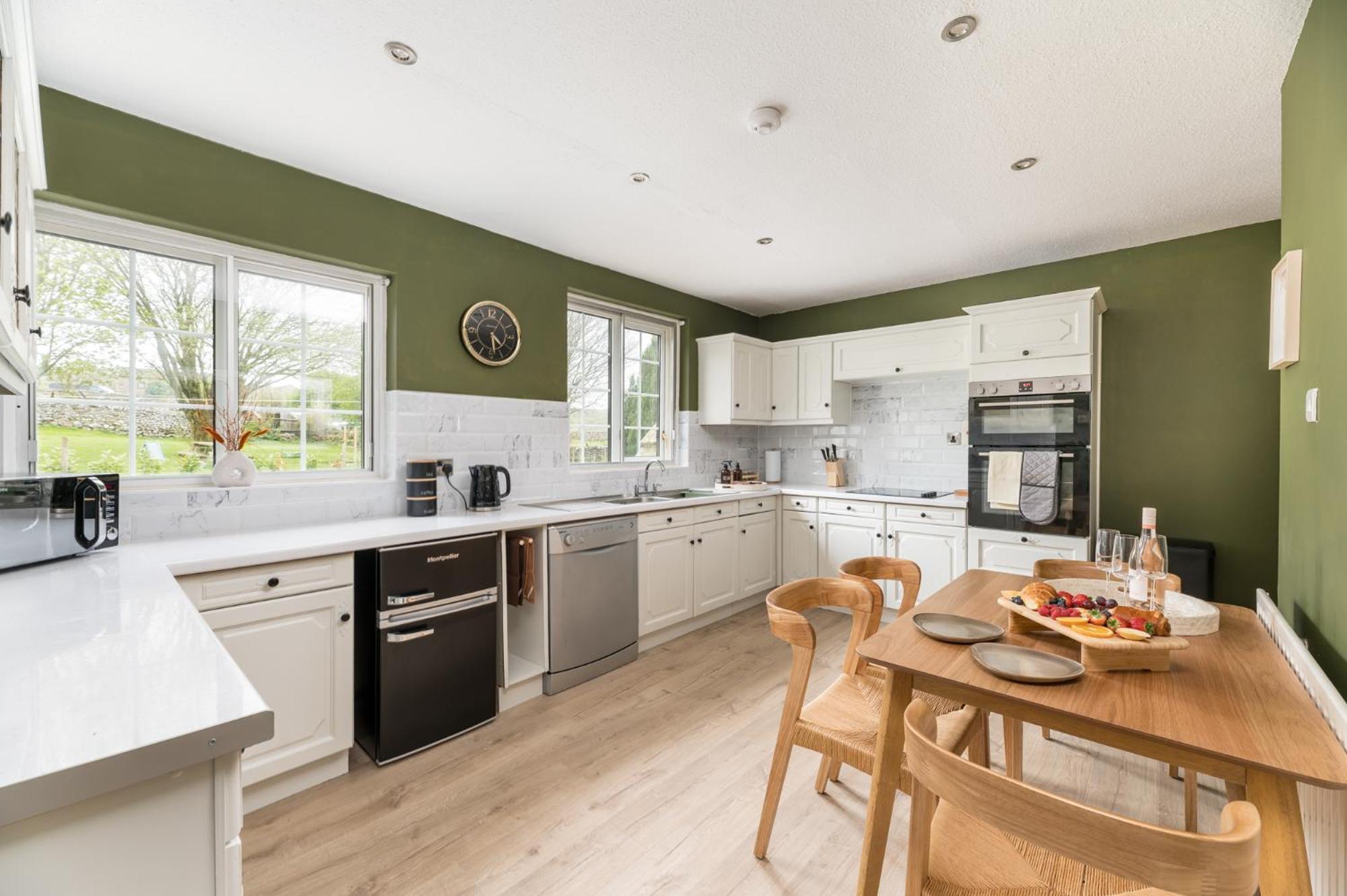 Central Malham Wellbeing Escape With Hot Tub Sleeps 8 エクステリア 写真